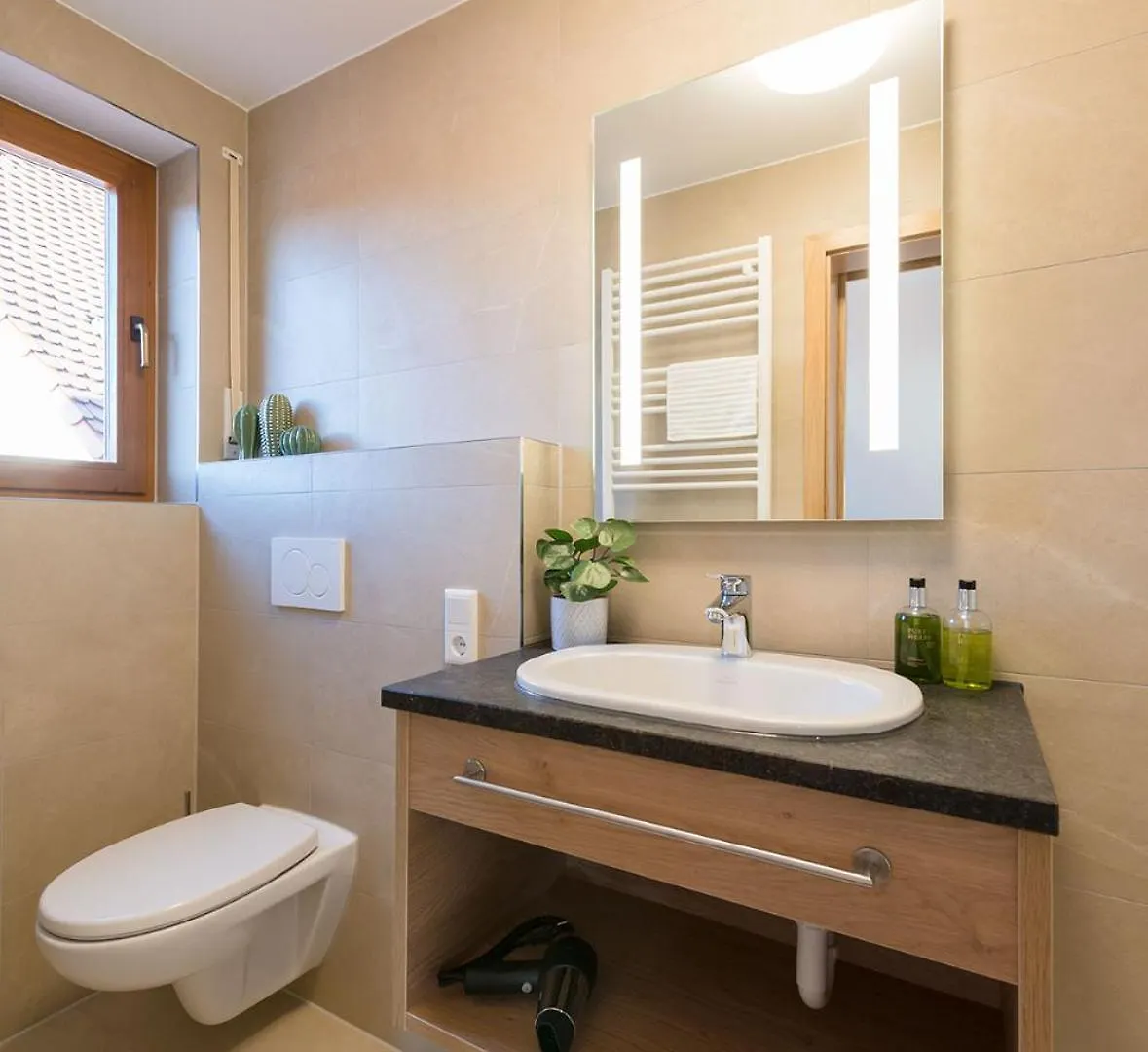 *** Guest house Gasthof-Pension Brauner Hirsch In Alfeld - Mittelfranken Germany